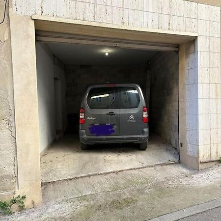 Appartement Centre Ville - Parking Prive - Wifi Nimes Exterior photo