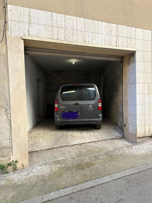 Appartement Centre Ville - Parking Prive - Wifi Nimes Exterior photo