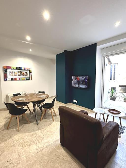 Appartement Centre Ville - Parking Prive - Wifi Nimes Exterior photo